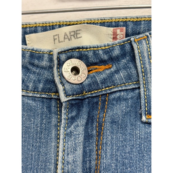 Levi's‎ 519 Low Flare Women's Denim Jeans 5 Long - Picture 3 of 9